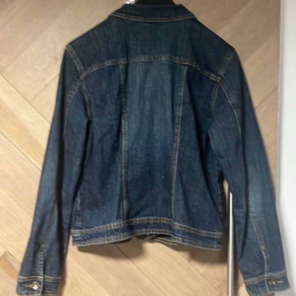 Large jean jacket - Picture 2 of 5